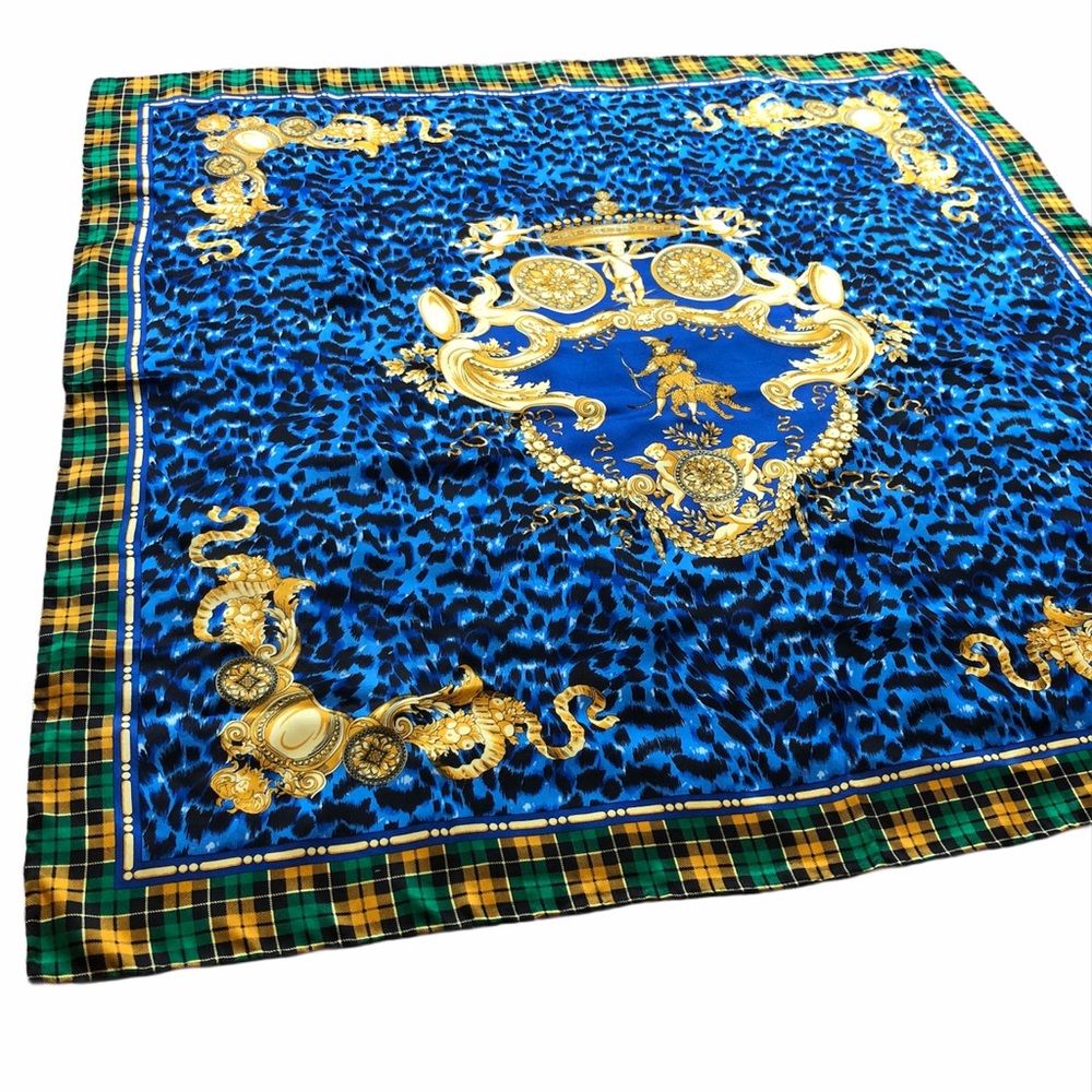 VTG 80s-90s Vintage Silk Scarf